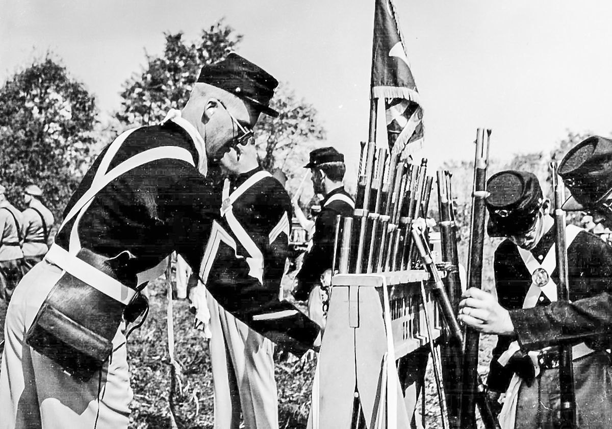 Drawing muskets for the drill.