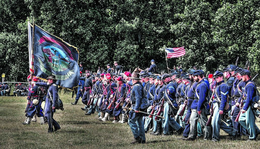 Union battle line advancing.
