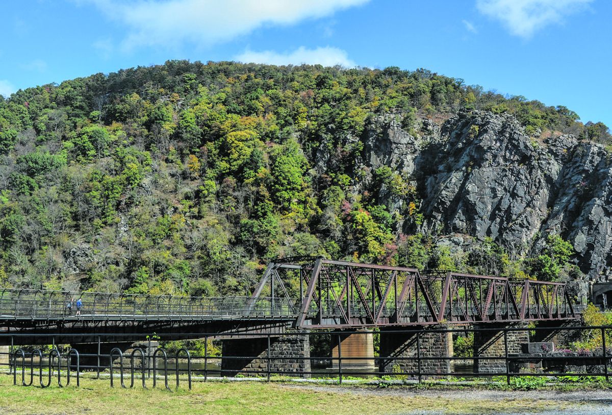 Maryland Heights above the railroad bridge
