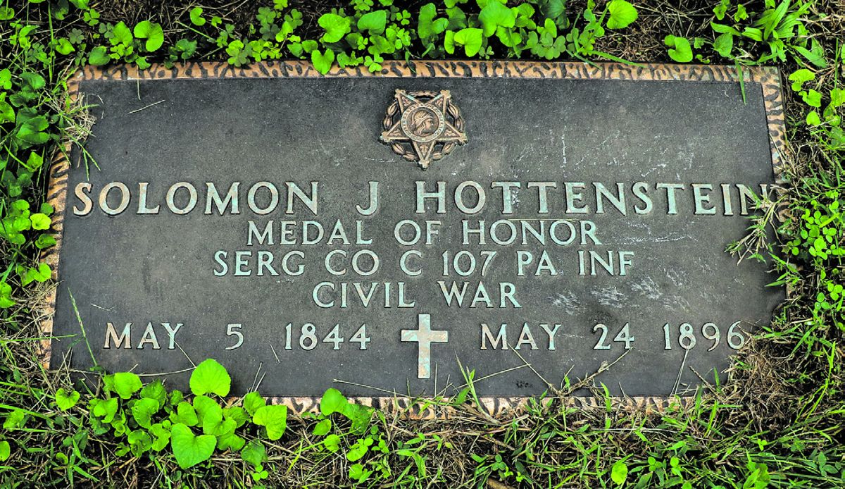 Medal of Honor memorial plaque of Solomon J. Hottenstein.