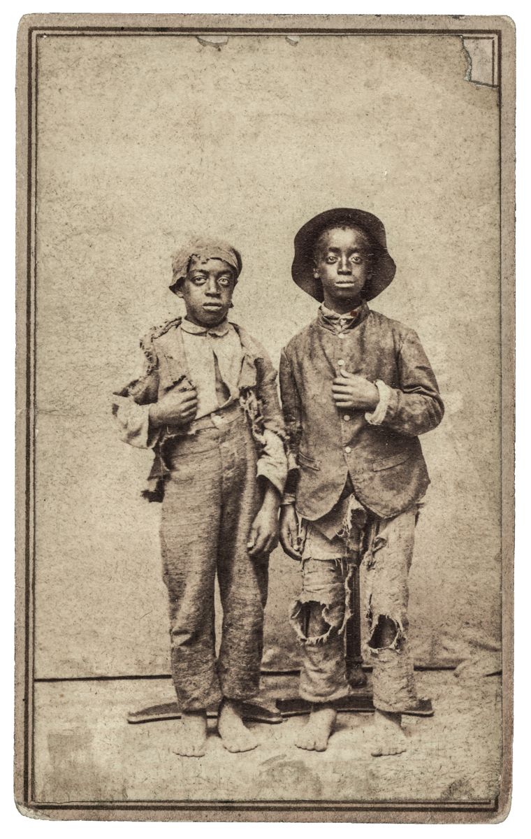 to own property (including slaves), bring legal claims against one another, and testify in court. Law and societal mores severely limited their options otherwise. Free African Americans in Missouri had to get licenses starting in 1835. A law from 1859 that narrowly failed to pass would have forced Missouri’s free African Americans to leave the state or convert to slavery. In 1860, Missouri had 114,931 slaves and 3,572 free African Americans.