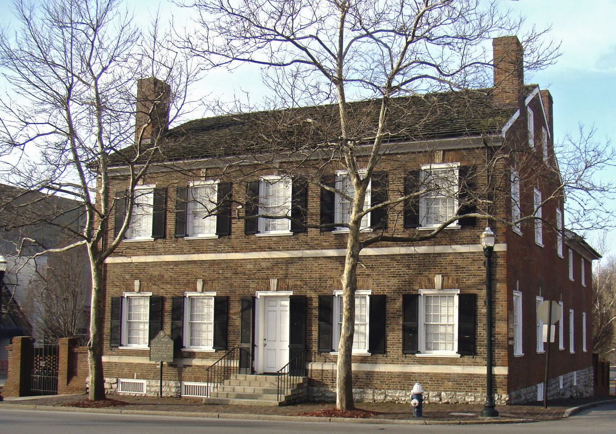 Mary Todd Lincoln House Falls Victim to Attempted Arson — photograph 2 from the original article