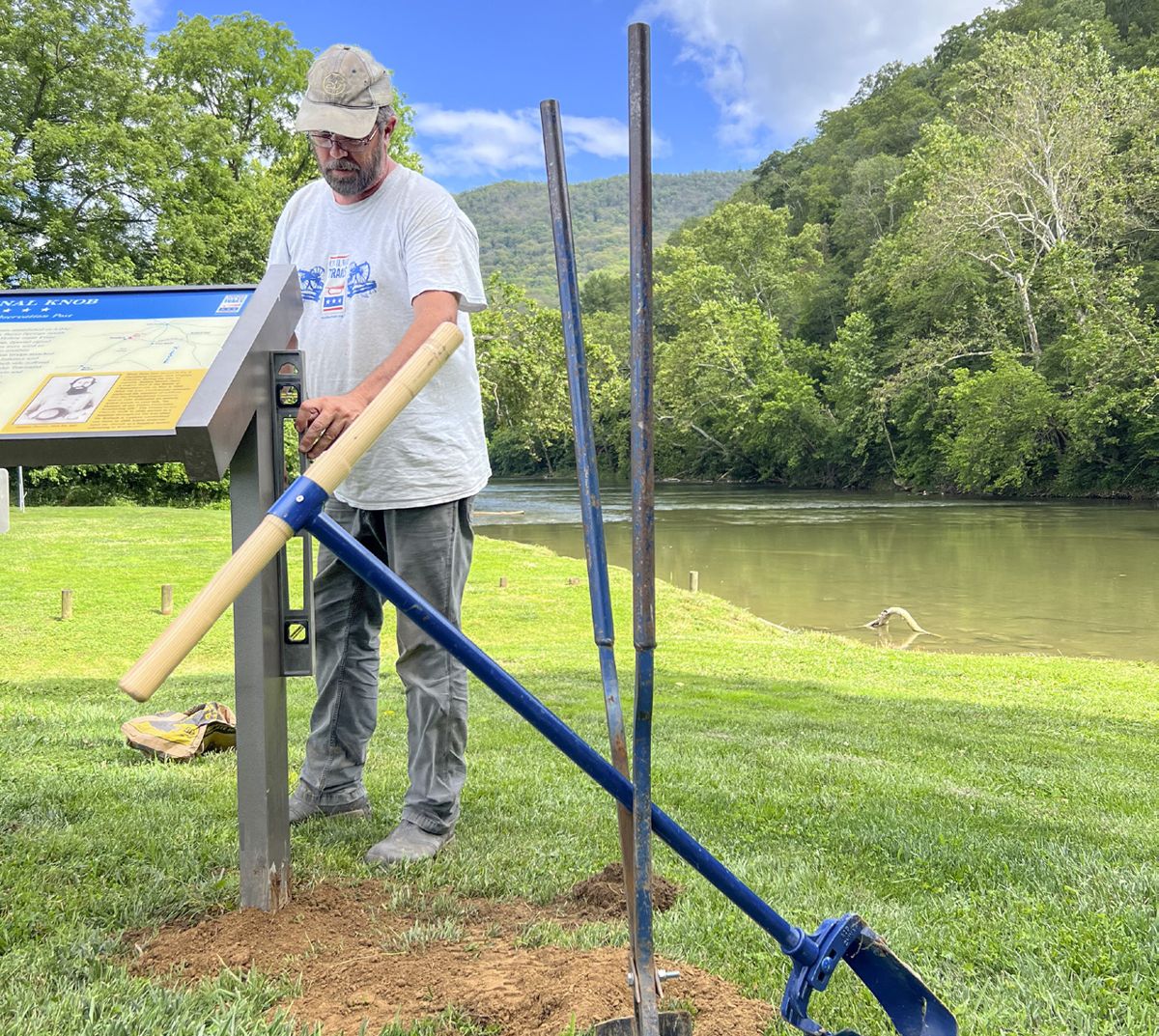 Jason Shaffer squares up the new sign for Signal Knob which not only tells the story of the strategic location but helps visitors navigate to the trailhead which will put them in the footsteps of Union and Confederate observers. All photos courtesy of Civil War Trails, Inc.