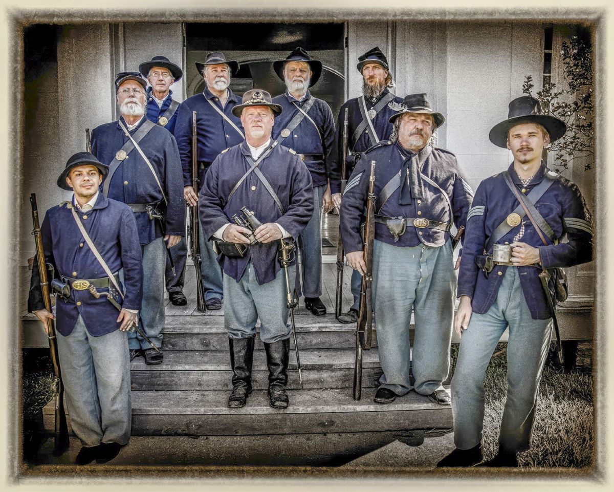 Reenactors of the 45th Illinois Infantry at Vicksburg’s 160th anniversary. (Buddy Secor)