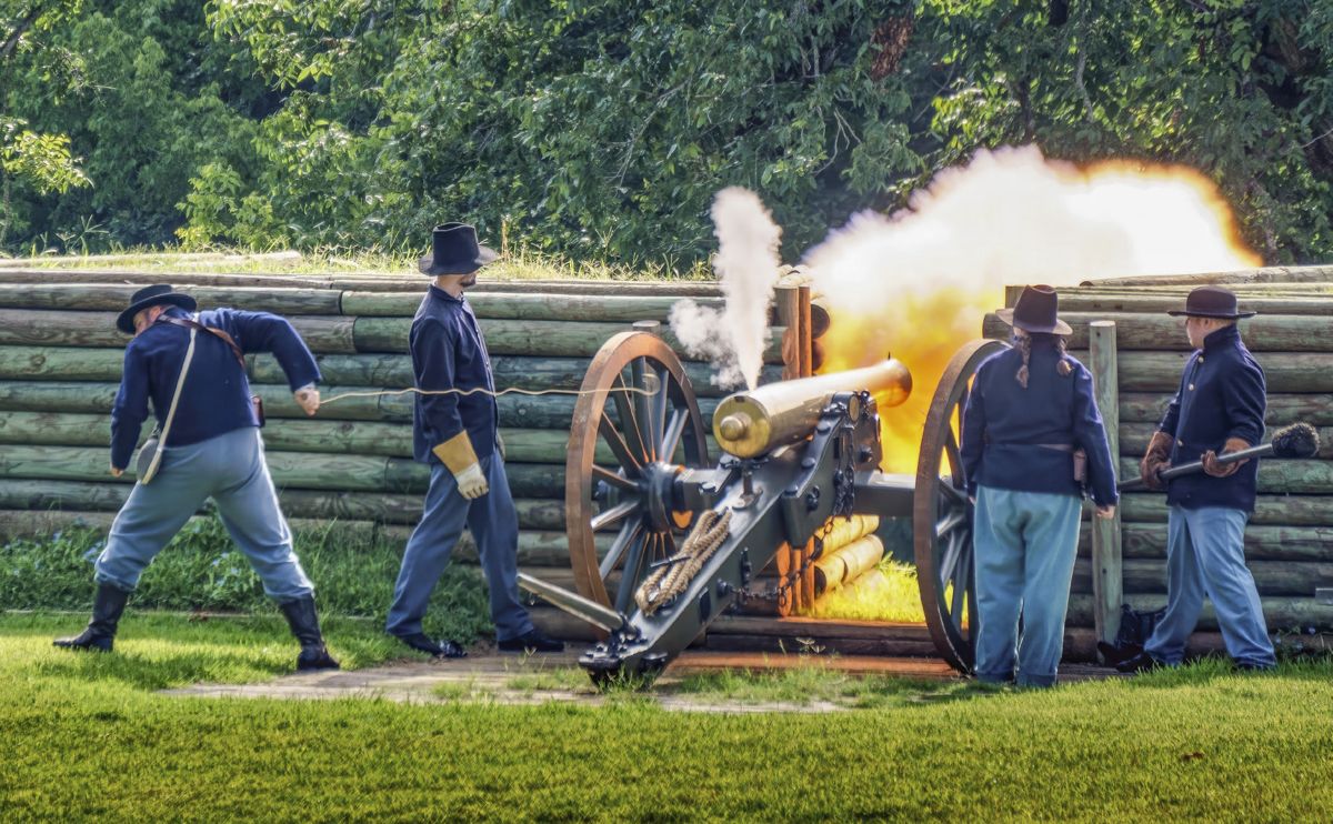 Union artillery fire their 12-pounder Napoleon during the event. (Buddy Secor)