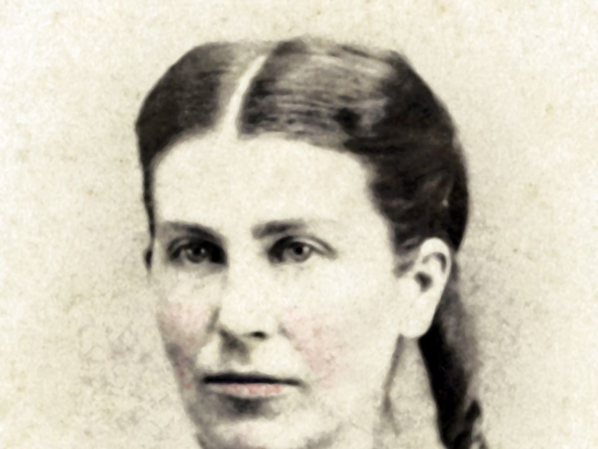Vision and Valor The War Through Women’s Eyes — lead photograph from the original article