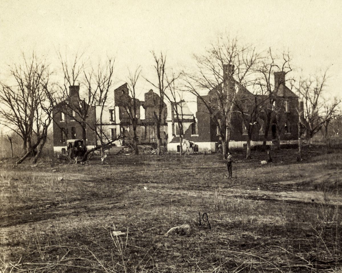 Robbed of Reason: Post-Traumatic Stress Disorder in the Civil War — photograph 4 from the original article