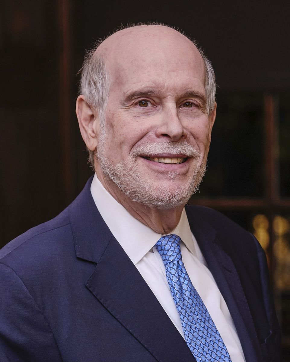 Interview with Harold Holzer — lead photograph from the original article