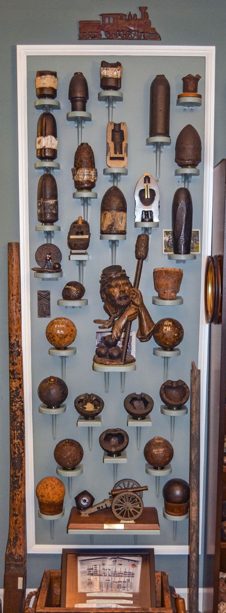 This & That Forty Year’s Worth of Artifacts — photograph 3 from the original article