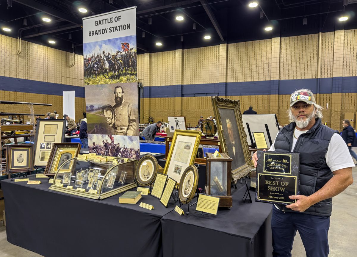 The 31st Annual Chickamauga Civil War Show — lead photograph from the original article